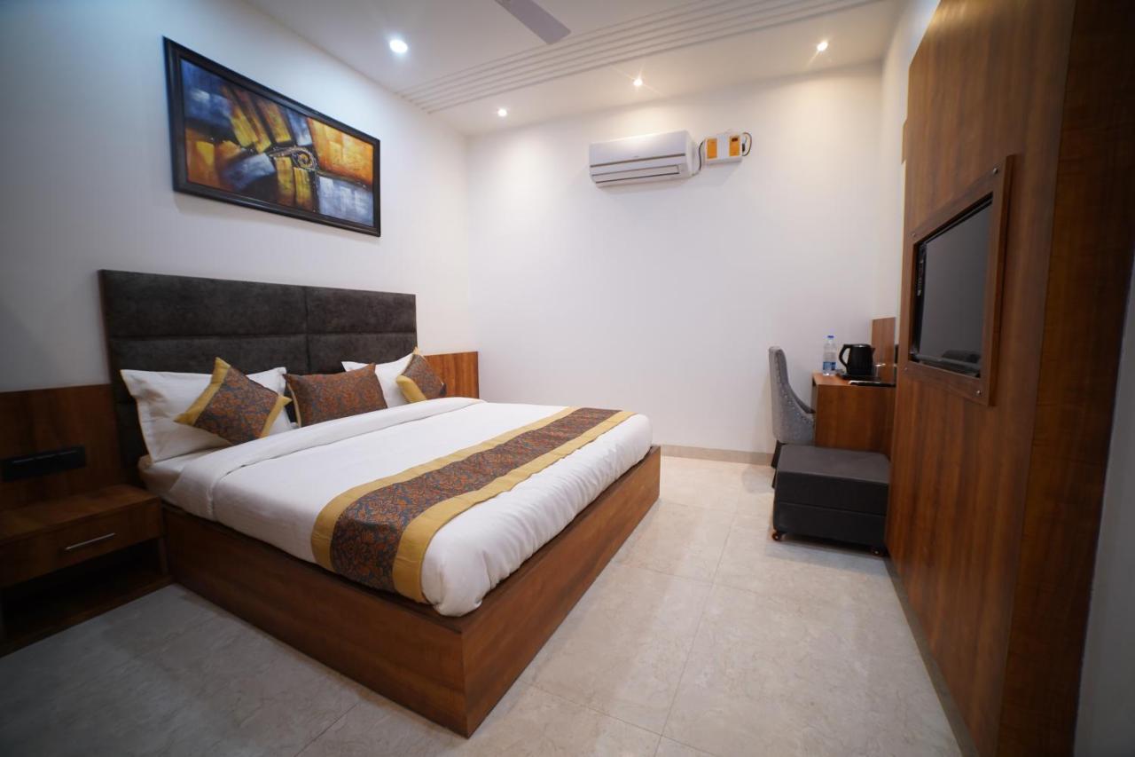 Hotel Elite - 5 Mins From Golden Temple Amritsar Exterior foto